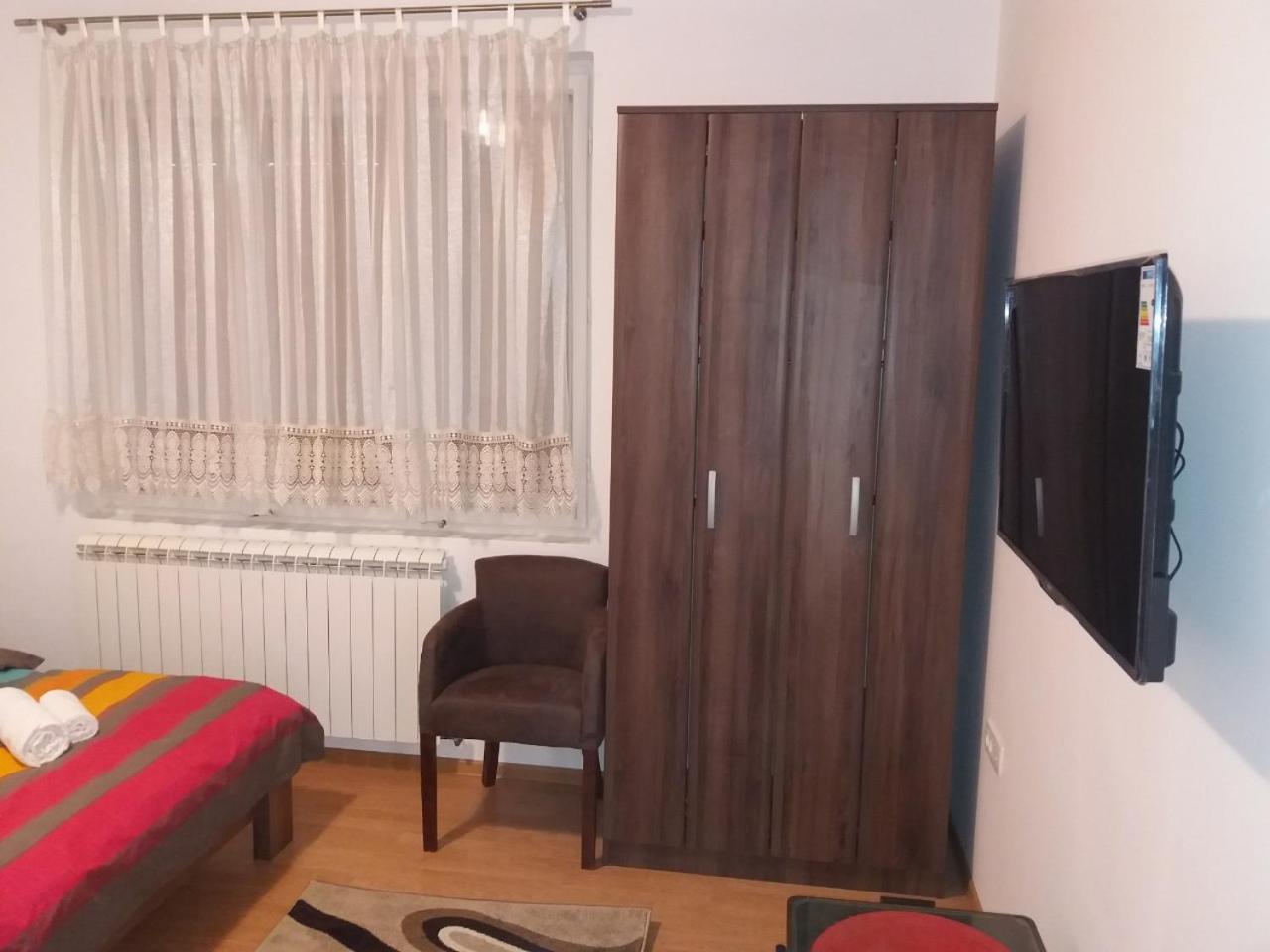 Ferienwohnung Apartman Donji Kraj Cetinje Exterior foto