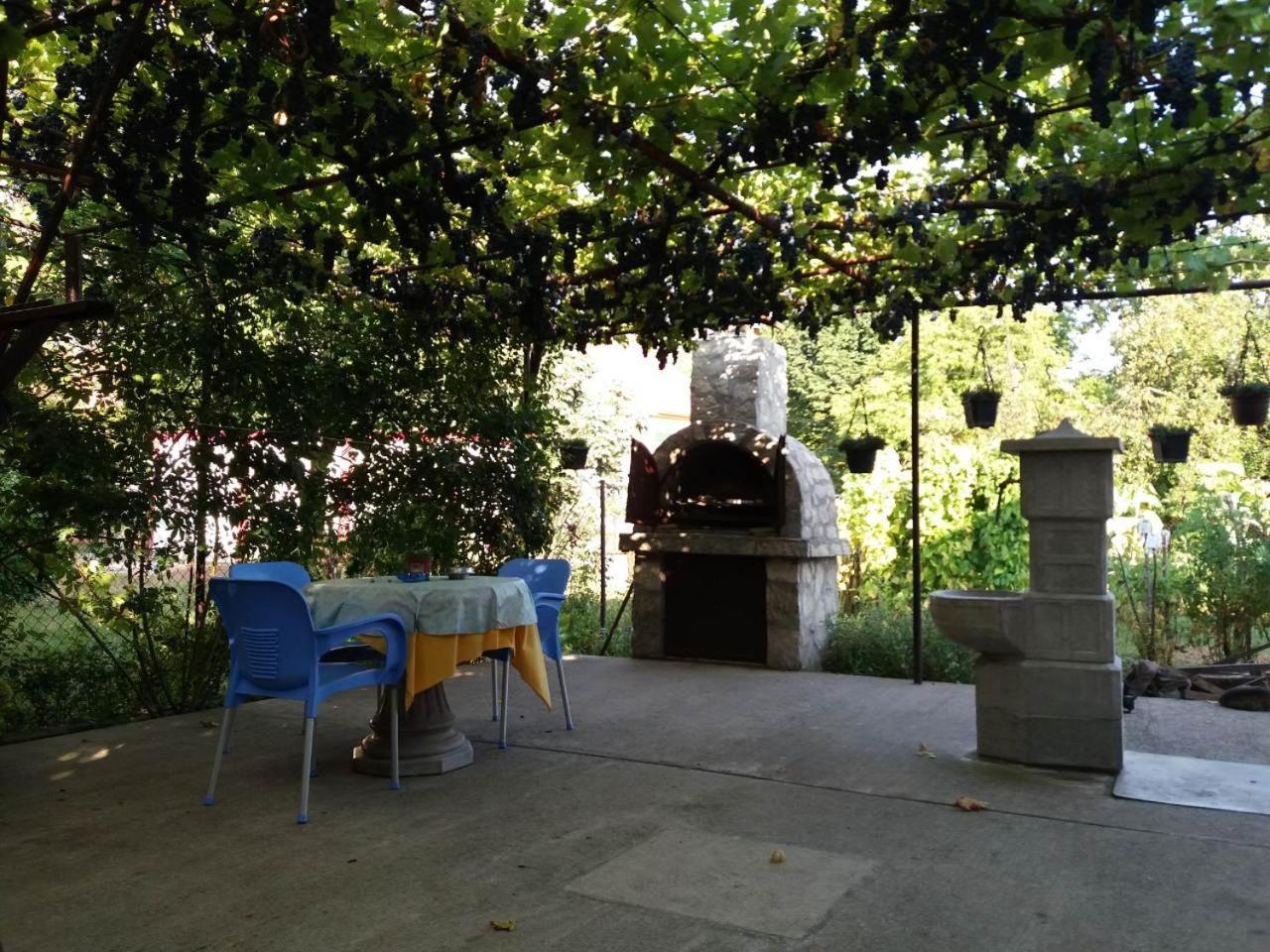 Ferienwohnung Apartman Donji Kraj Cetinje Exterior foto