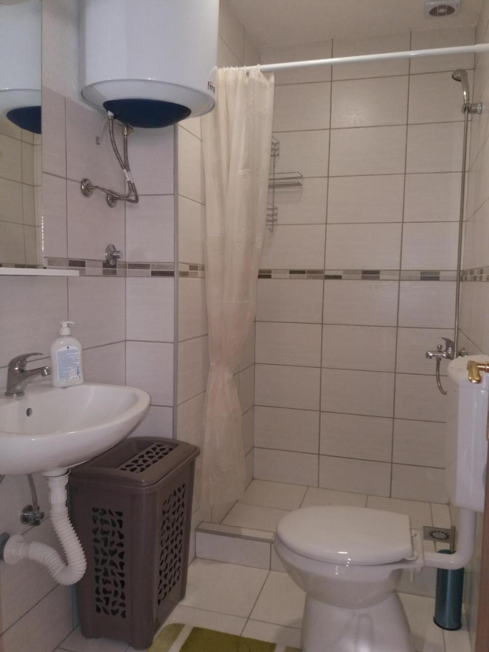 Ferienwohnung Apartman Donji Kraj Cetinje Exterior foto