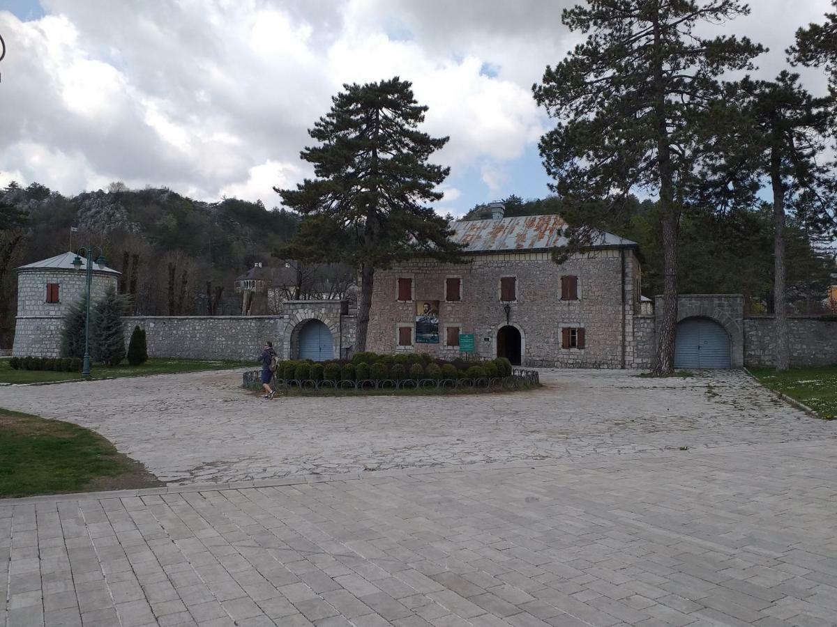 Ferienwohnung Apartman Donji Kraj Cetinje Exterior foto