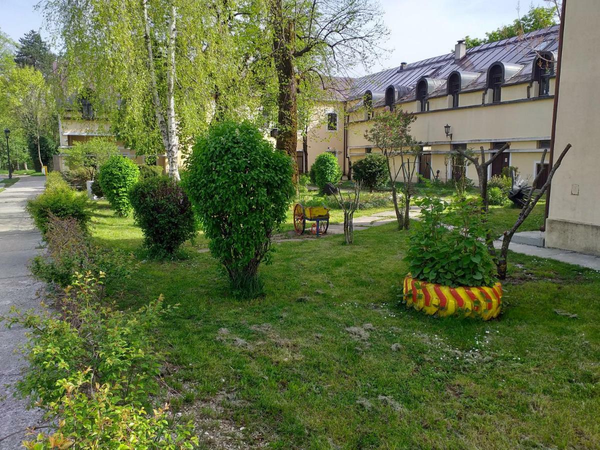 Ferienwohnung Apartman Donji Kraj Cetinje Exterior foto